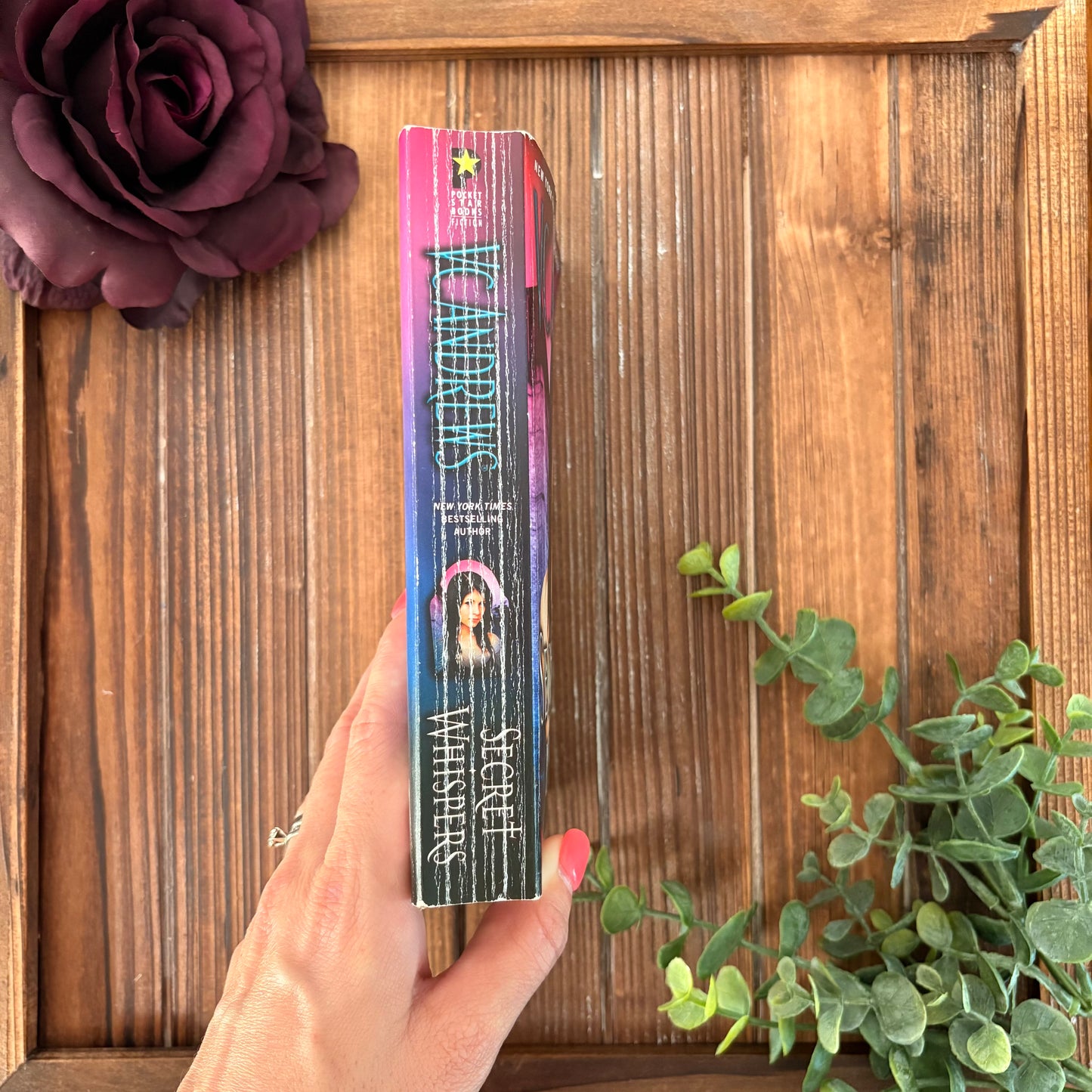 Secret whispers- V.C. Andrews